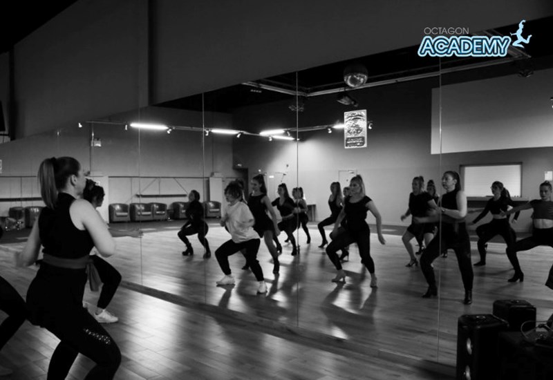 G's Dance: Pro Weekly WERKshops